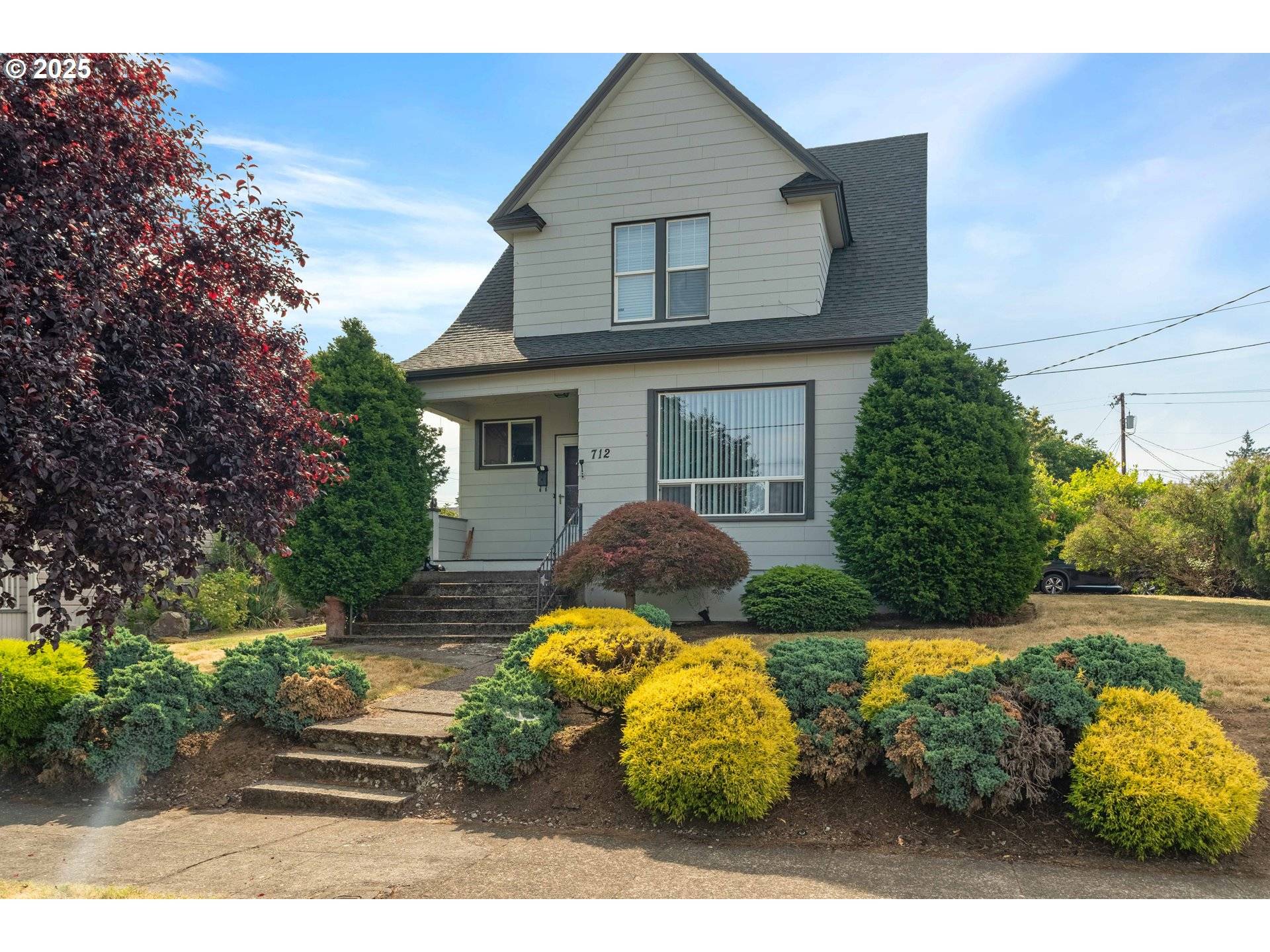 Oregon City, OR 97045,712 MADISON ST