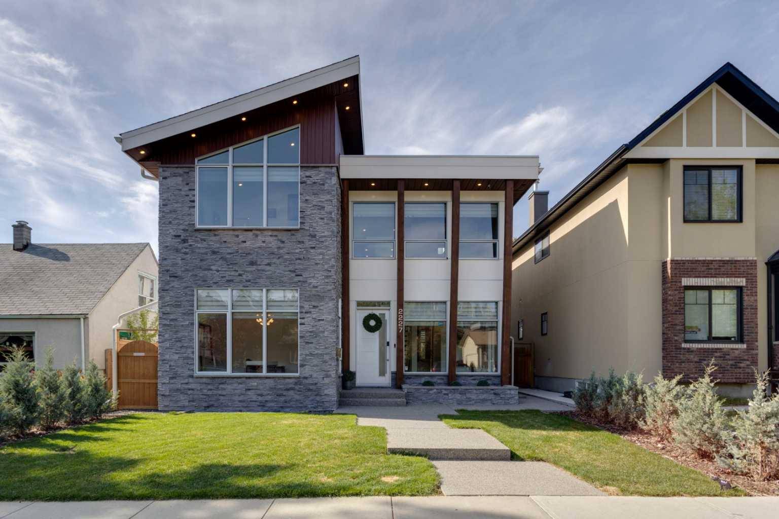 2227 7 AVE NW, Calgary, AB T2N0Z9