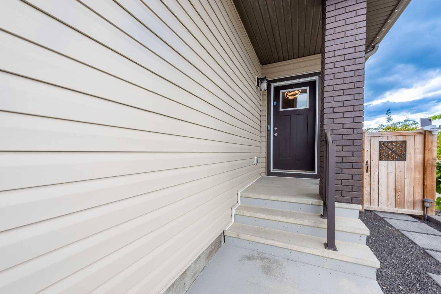 Calgary, AB T2X 4A2,31 Walgrove WAY Southeast