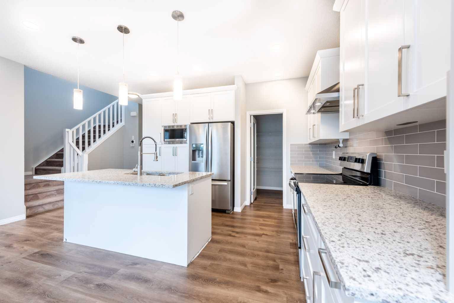 Calgary, AB T2X 4A2,31 Walgrove WAY SE