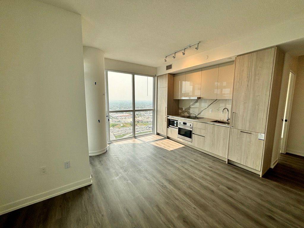 225 Commerce ST #5006, Vaughan, ON L4K 0R1