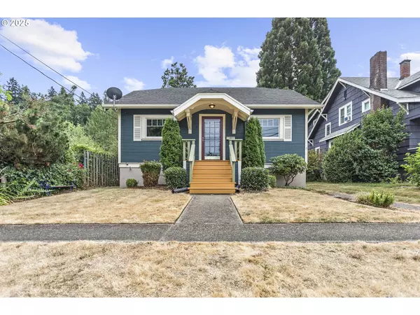 504 ABERNETHY RD, Oregon City, OR 97045