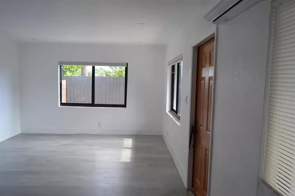 Pompano Beach, FL 33060,920 NW 8th Ave