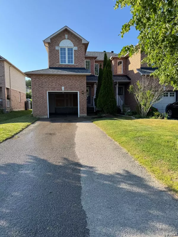 22 Villers ST, Barrie, ON L4N 0X2