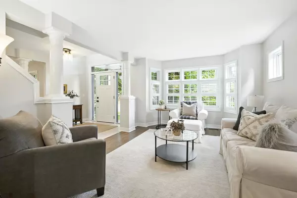 Oakville, ON L6H 6L5,232 Lexington RD