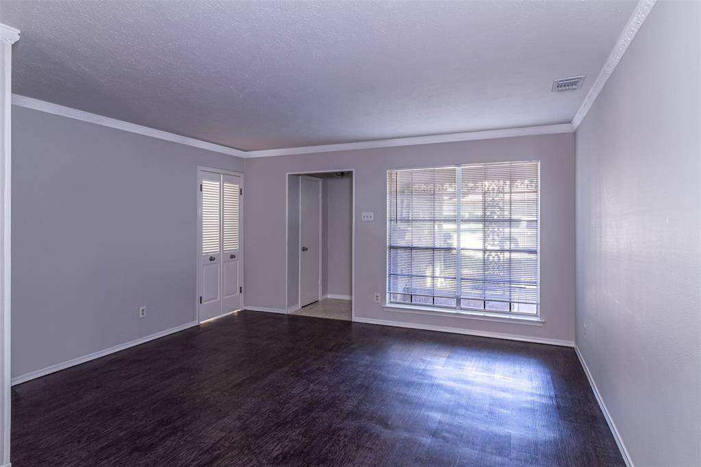 Dallas, TX 75218,8351-8353 Lullwater Drive