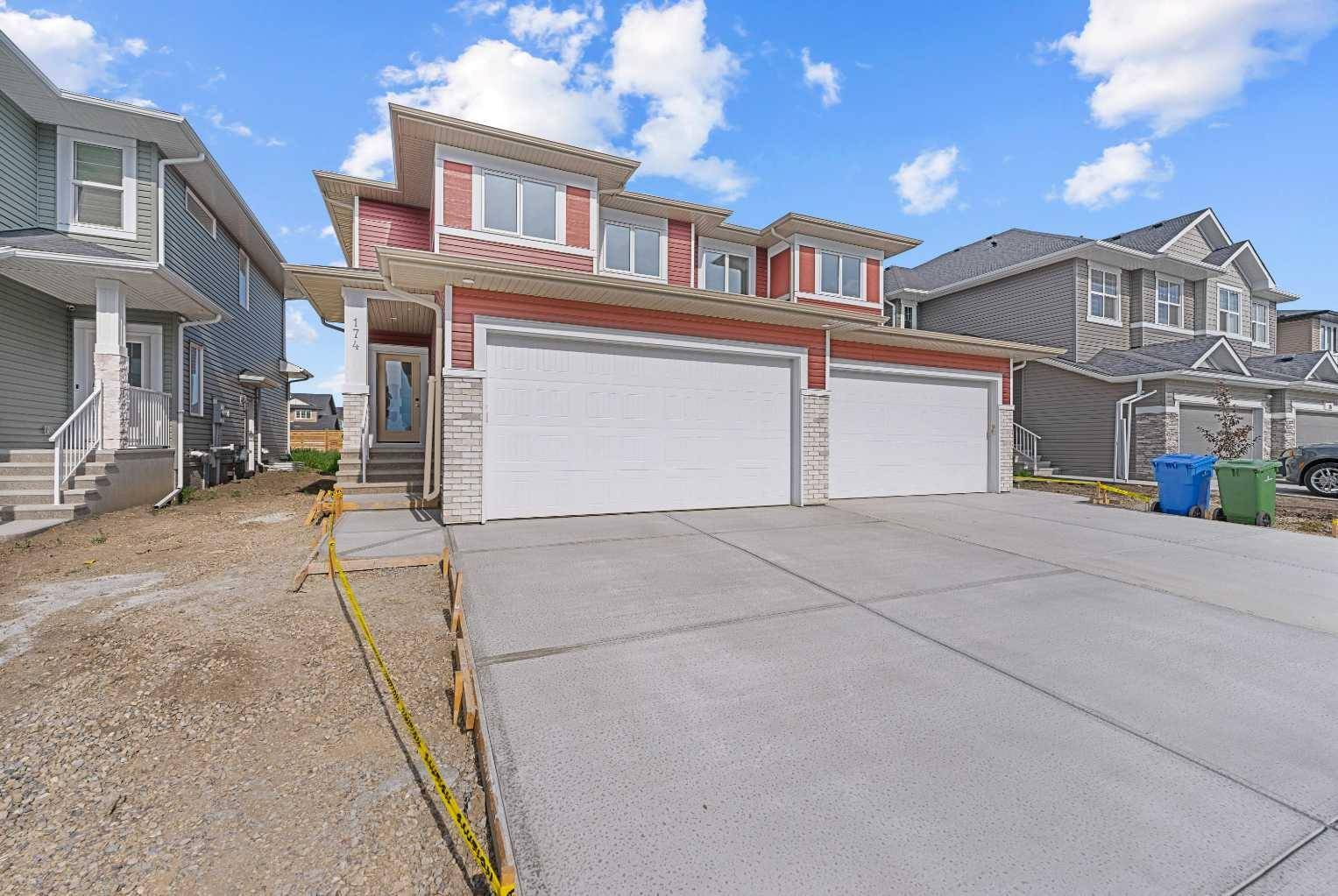Chestermere, AB T1X 2X4,174 Dawson Wharf Rise