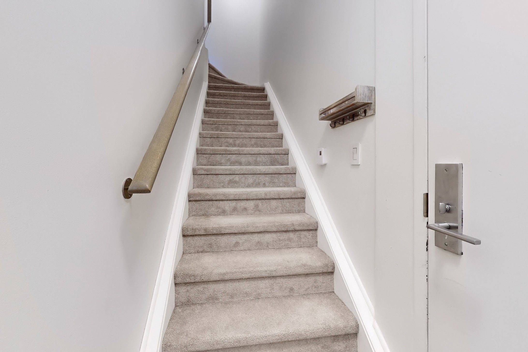 Vaughan, ON L4L 0H4,26 Bruce ST #E11