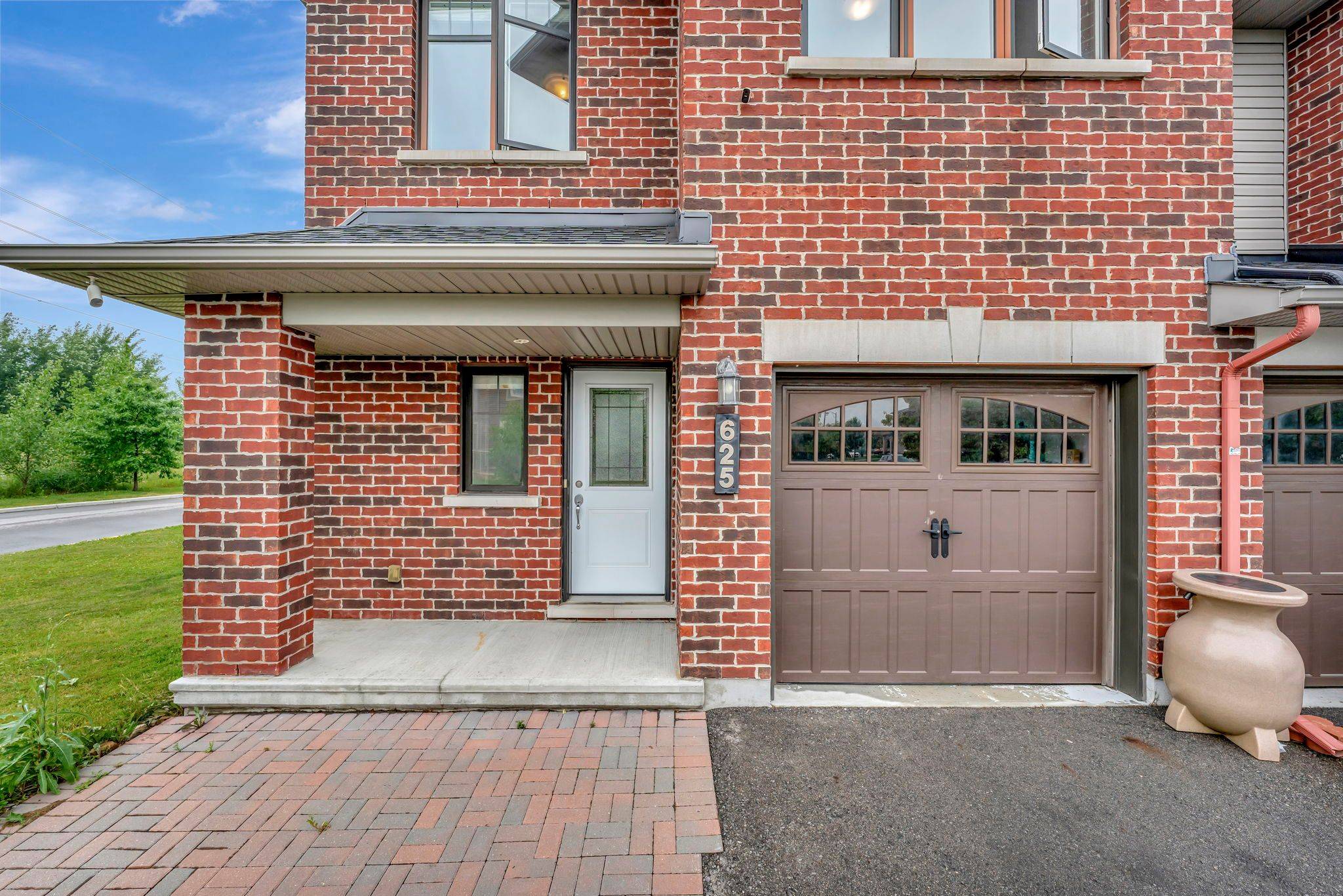 Orleans - Cumberland And Area, ON K4A 1B1,625 Trigoria CRES