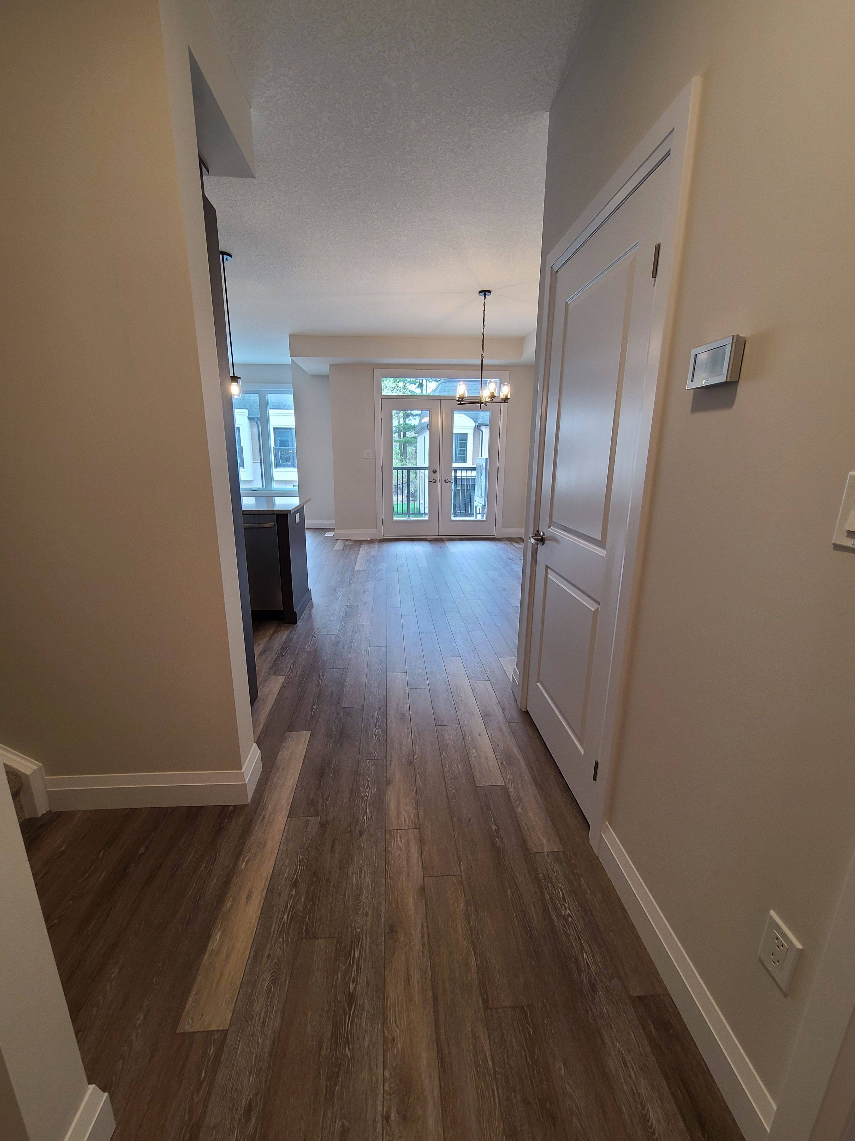 Cambridge, ON N1R 0E1,143 Elgin ST N #81