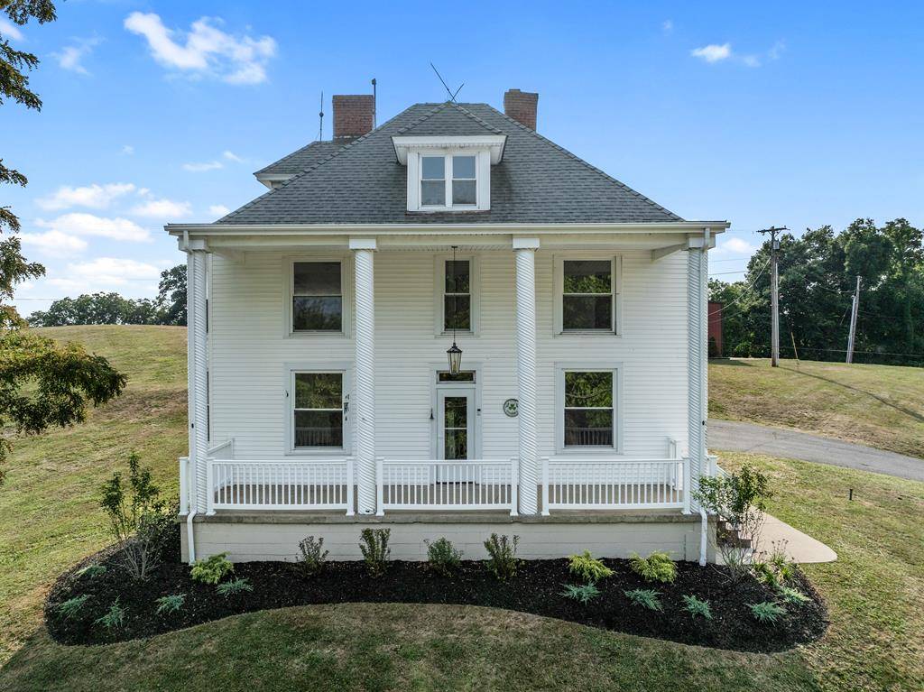 839 West Alexander Road, Valley Grove, WV 26060
