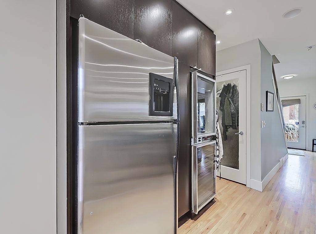 Calgary, AB T2S0E2,522 19 AVE SW