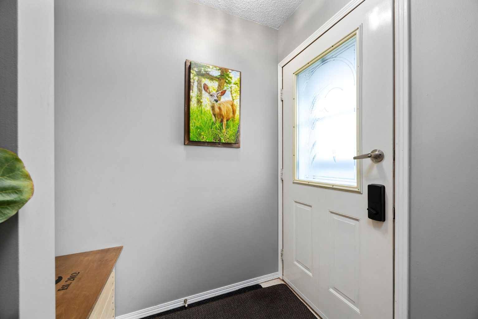 Calgary, AB T2A 5V2,1403 Maitland DR Northeast