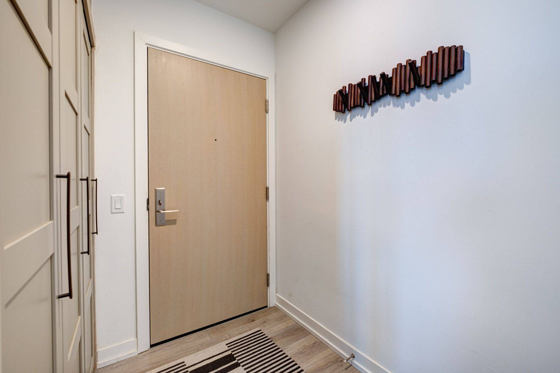 Toronto C08, ON M4W 0B4,395 Bloor ST E #2805
