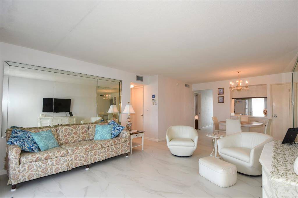 Pompano Beach, FL 33062,1620 N Ocean Blvd #1007