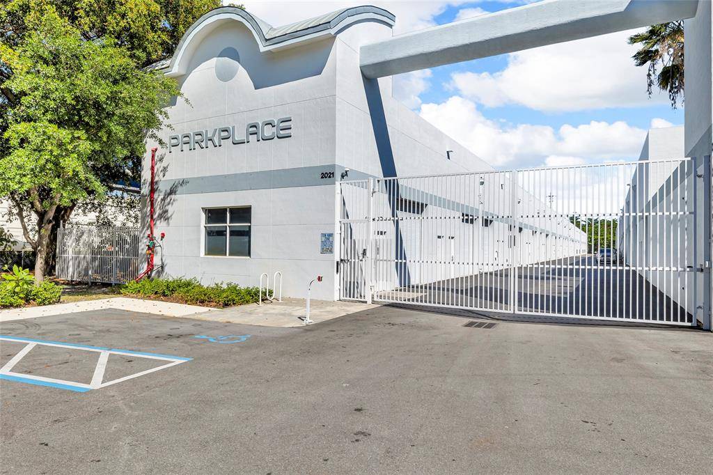 Fort Lauderdale, FL 33315,2001 W State Road 84 #410