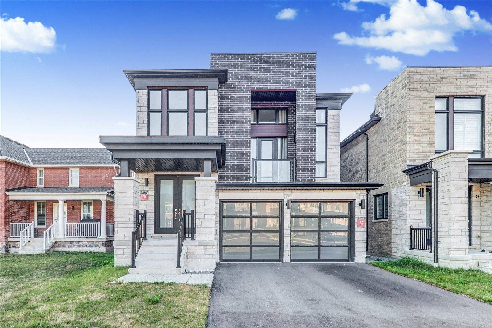 100 Mckean DR, Whitchurch-stouffville, ON L4A 4W4