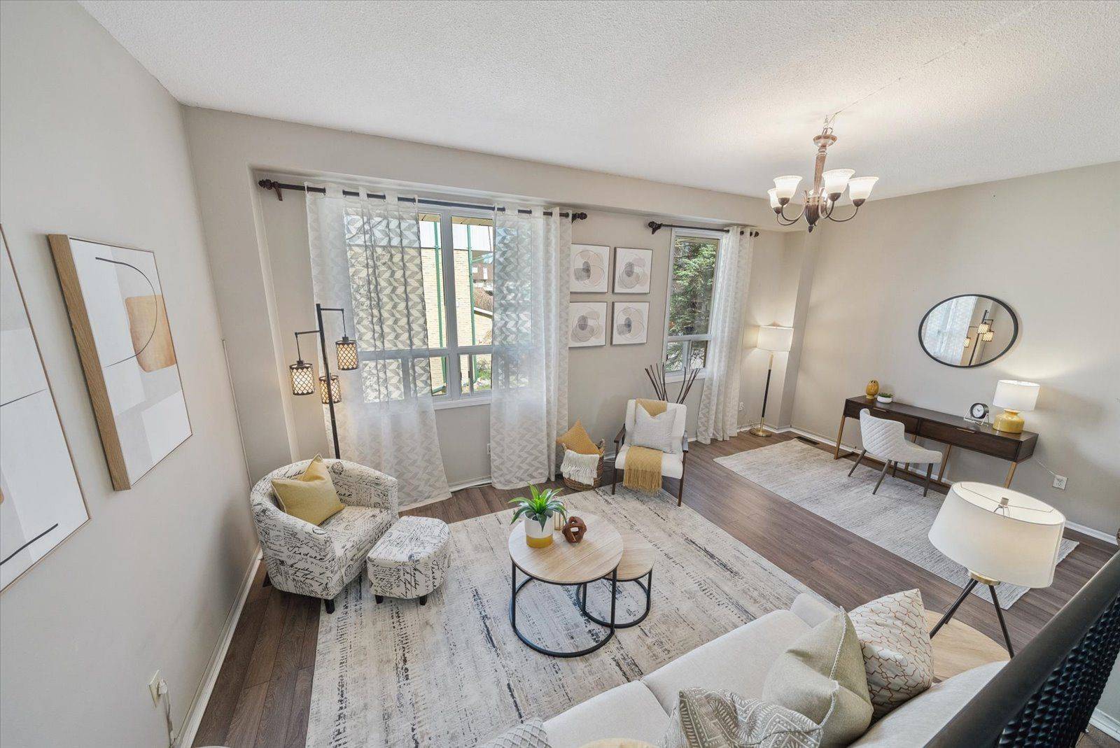 Aurora, ON L4G 3M4,73 Poplar CRES