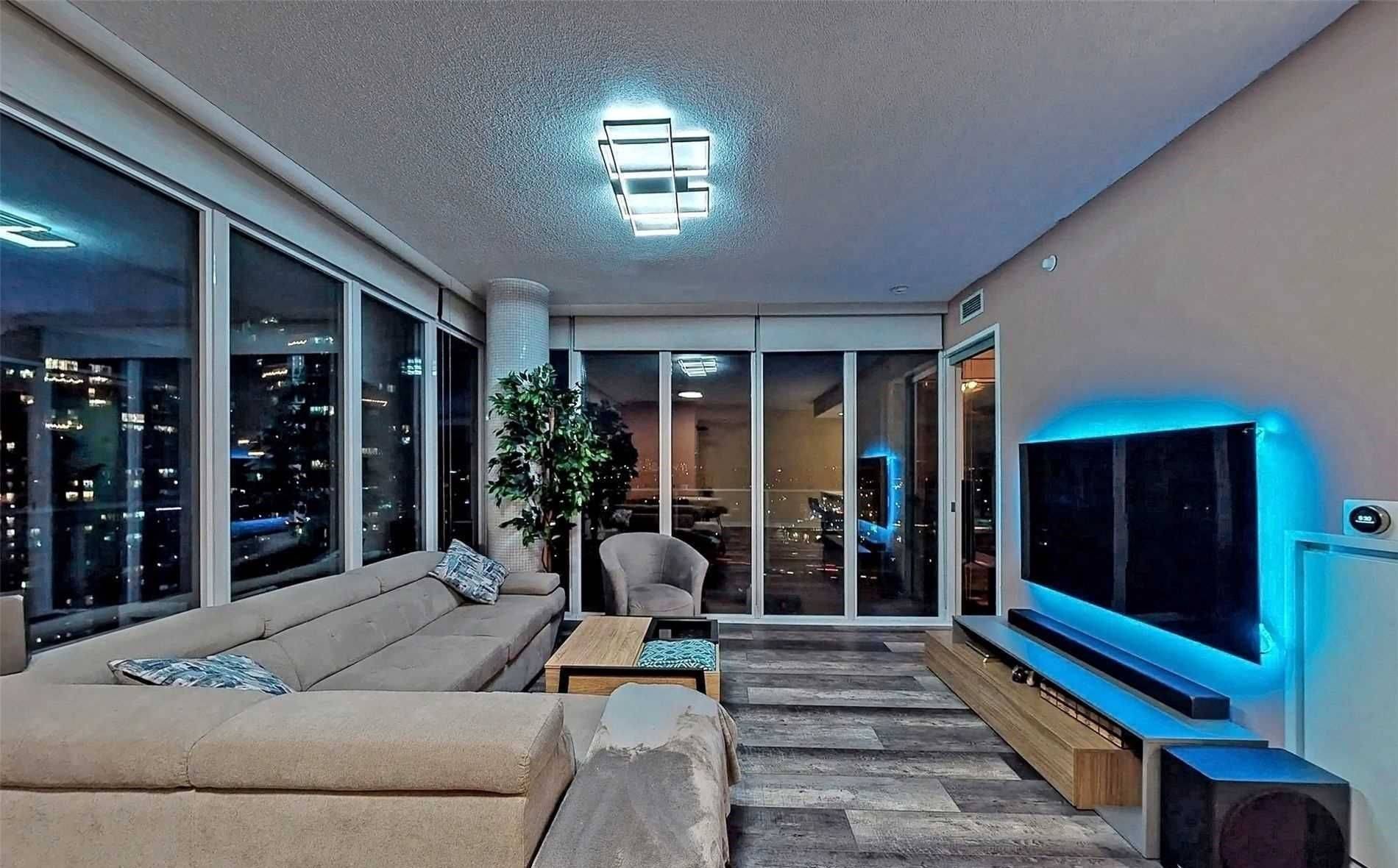 Toronto W06, ON M8Y 0B5,88 Park Lawn RD #2316