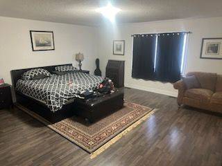 Hamilton, ON L8B 0S7,124 Fingland CRES