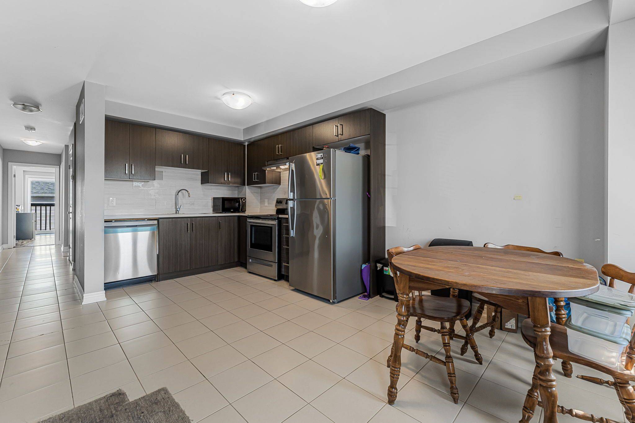 Thorold, ON L2V 3T7,18 KING ST