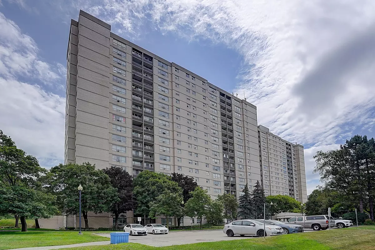 Toronto C15, ON M2J 1L2,5 Parkway Forest DR #1512