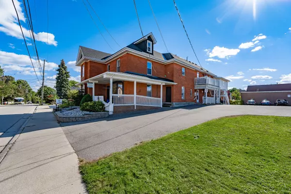 Hamilton, ON L0R 2H0,22 Mill ST S