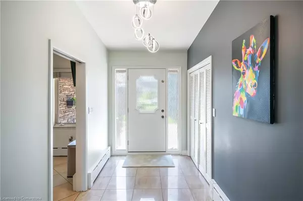 St. Catharines, ON L2T 2B9,13 Jasmin CRES