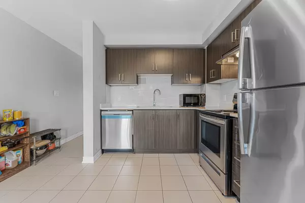 Thorold, ON L2V 3T7,18 KING ST