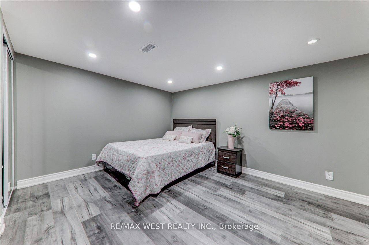 Toronto E05, ON M1T 2G3,2b Horizon CRES #Bsmt