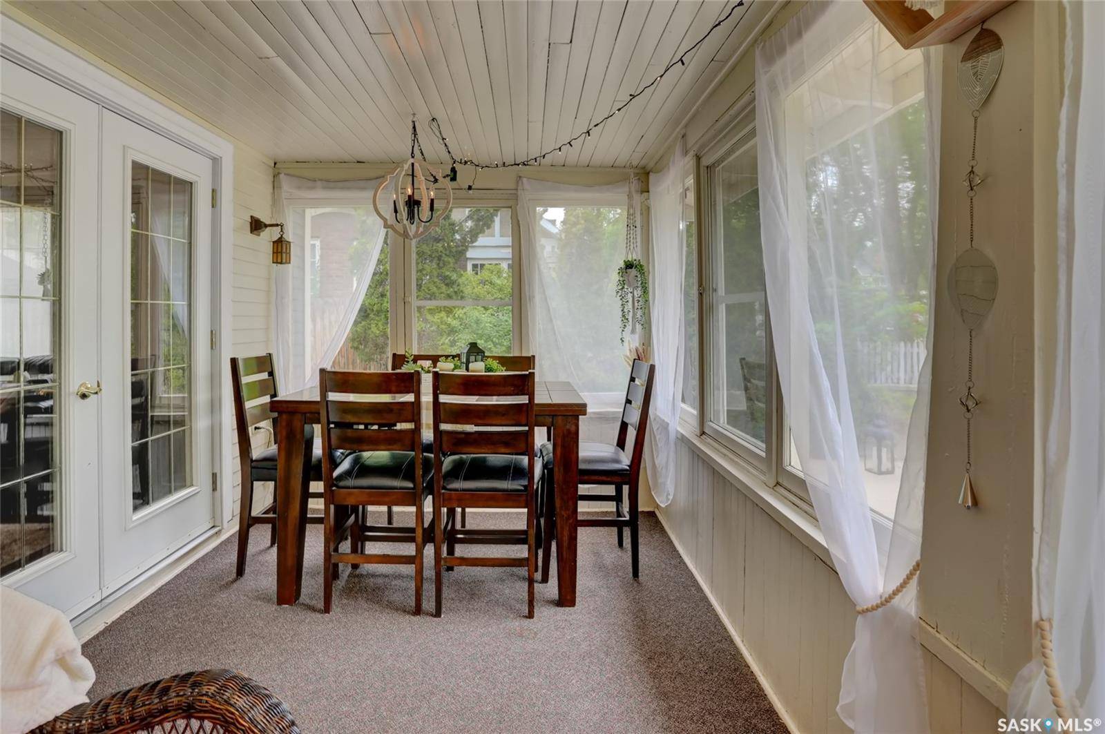 Moose Jaw, SK S6H 0W2,1072 2nd AVENUE NW