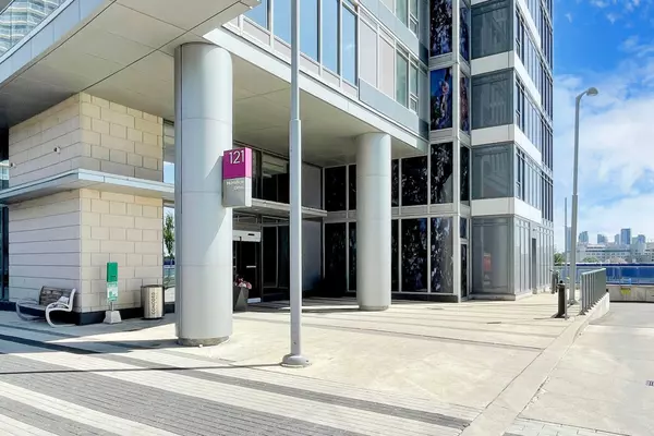 Toronto C15, ON M2K 0C1,121 Mcmahon DR #2301