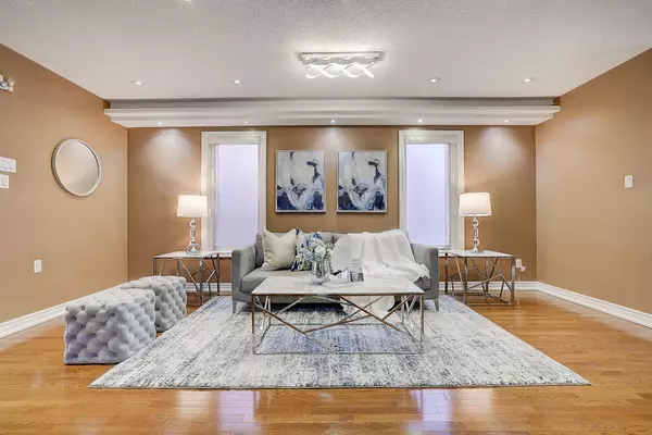 Ajax, ON L1T 4E6,31 Harty CRES