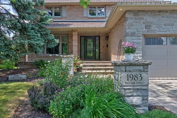 Mississauga, ON L5L 2T6,1983 Burbank DR