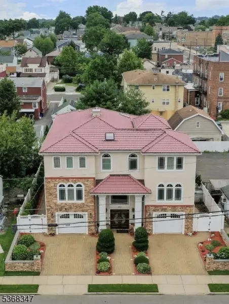 249-251 Sanford Ave, Lyndhurst Twp., NJ 07071