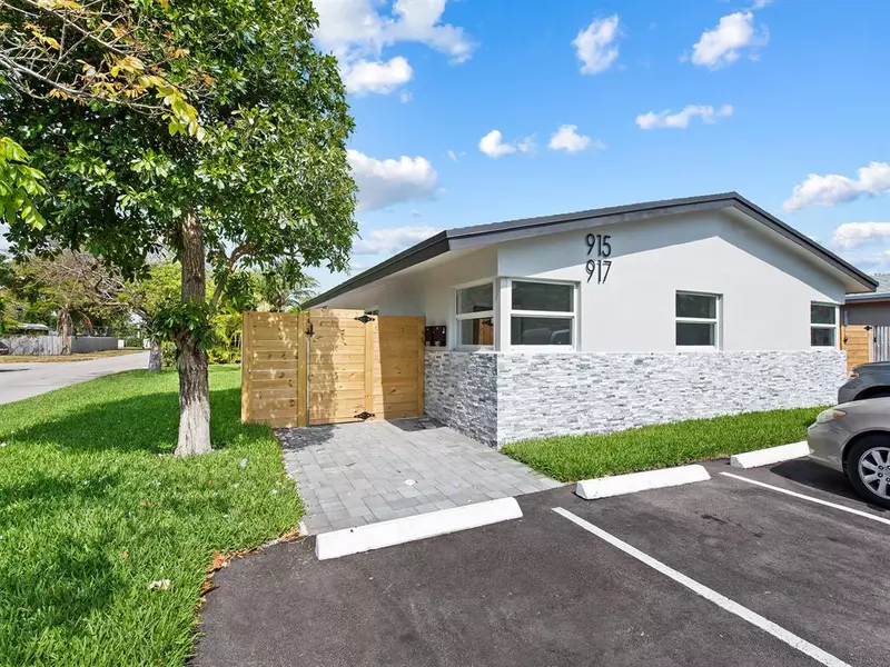 915 NE 9th Street, Pompano Beach, FL 33060
