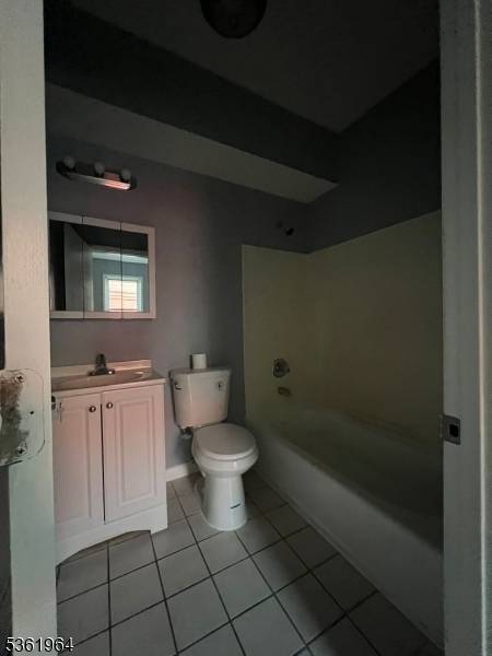 Newark City, NJ 07103,392 New St #3