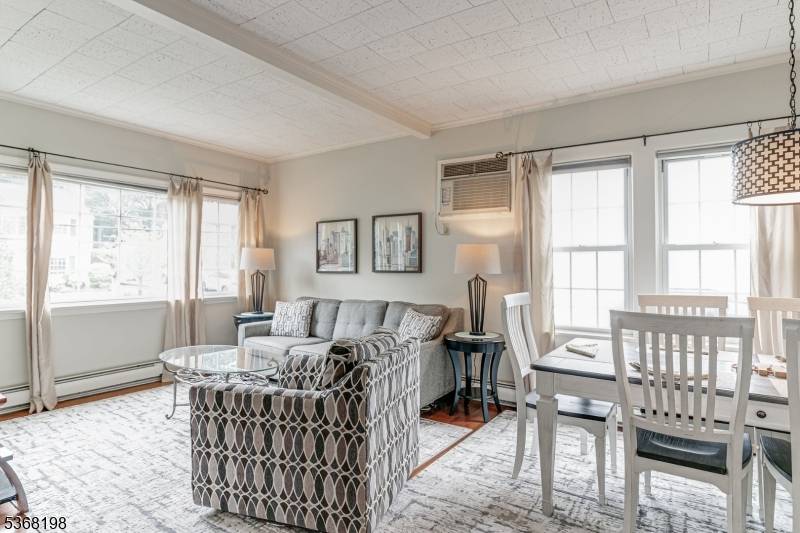 Summit City, NJ 07901,34 Fairview Ave #1