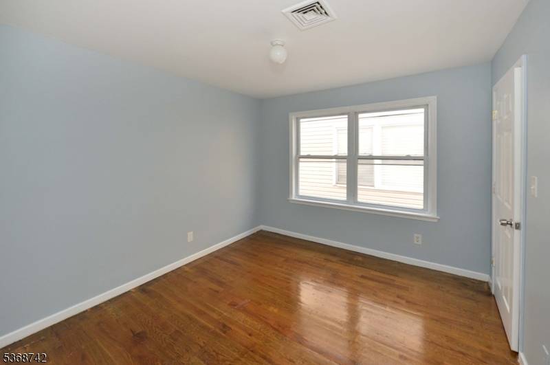 Paterson City, NJ 07522,12 Amity St