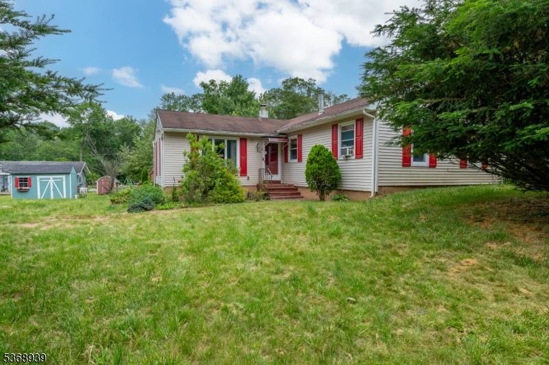 West Milford Twp., NJ 07421,11 Ardena Rd