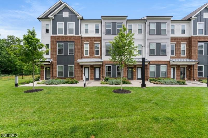 6 Sadie Cir #6202, Union Twp., NJ 07083