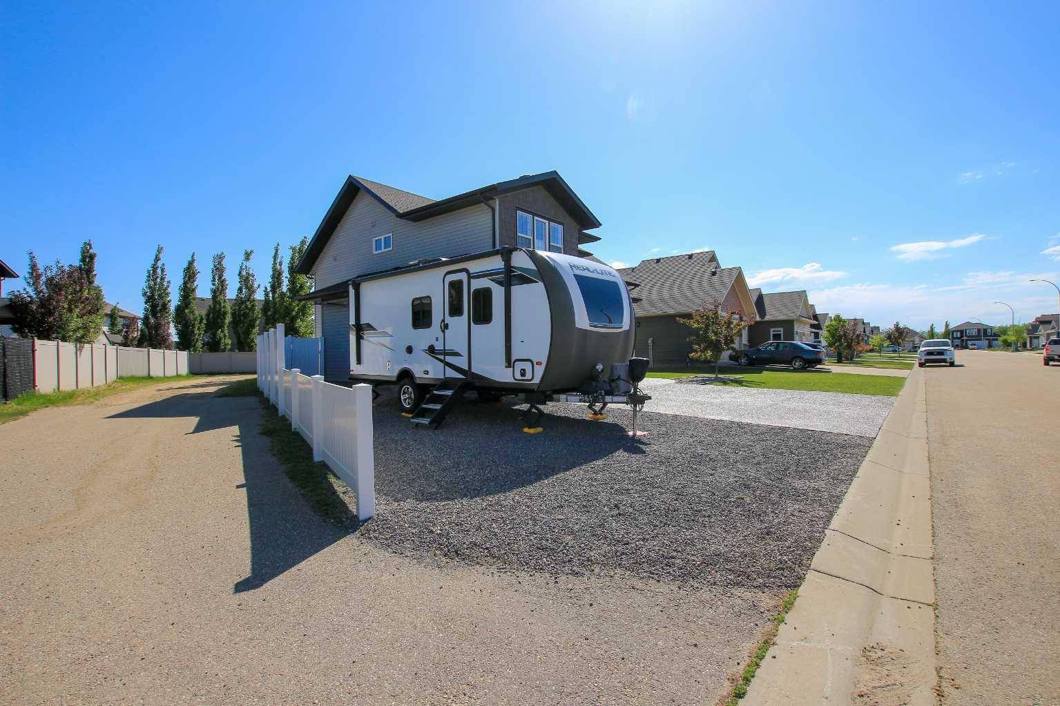 Lacombe, AB T4L 0H3,1 Edith AVE