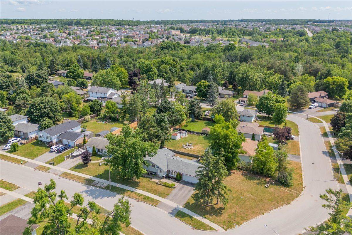 Barrie, ON L4N 4J1,277 Pine DR