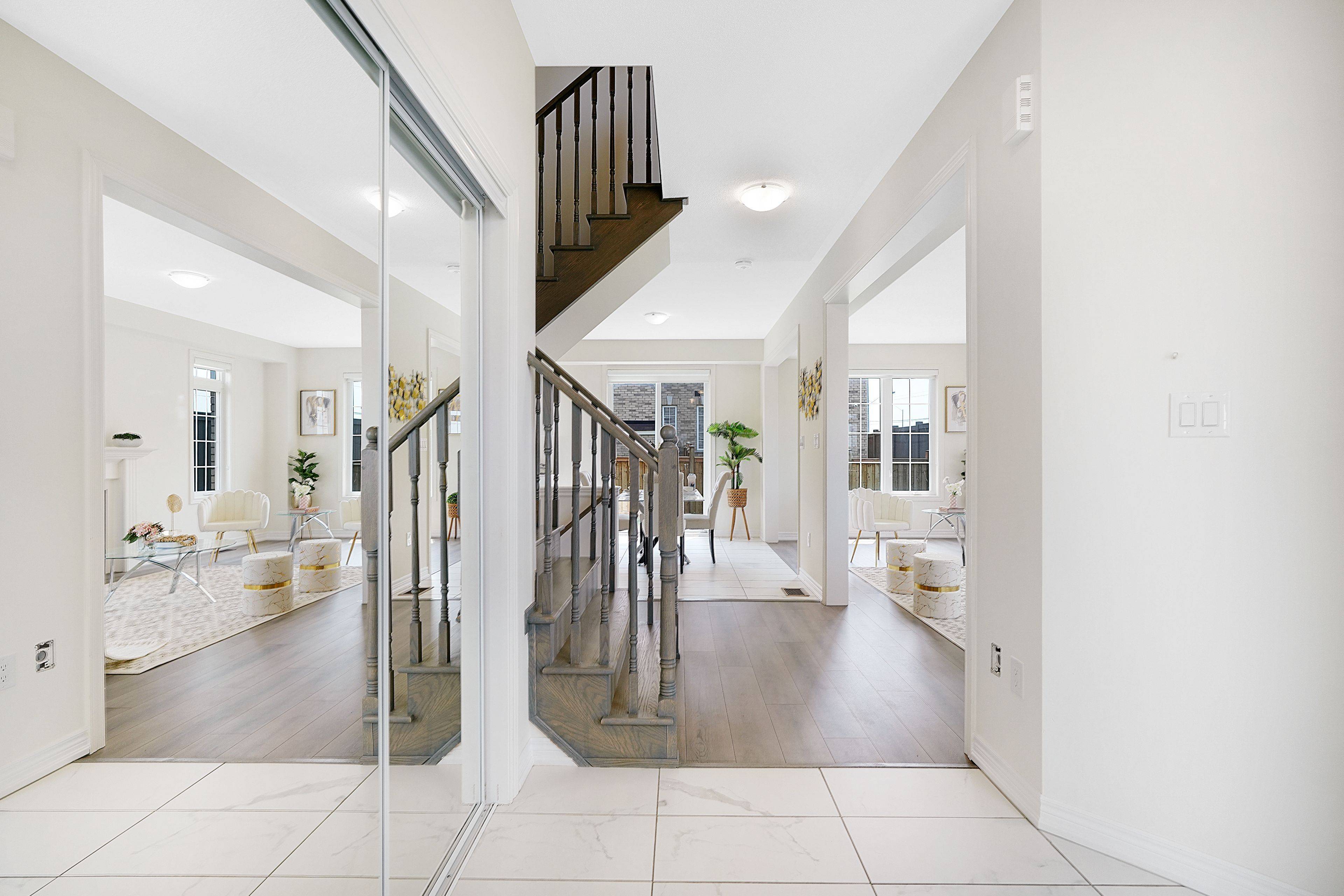 Brampton, ON L6X 5K1,444 Royal West DR
