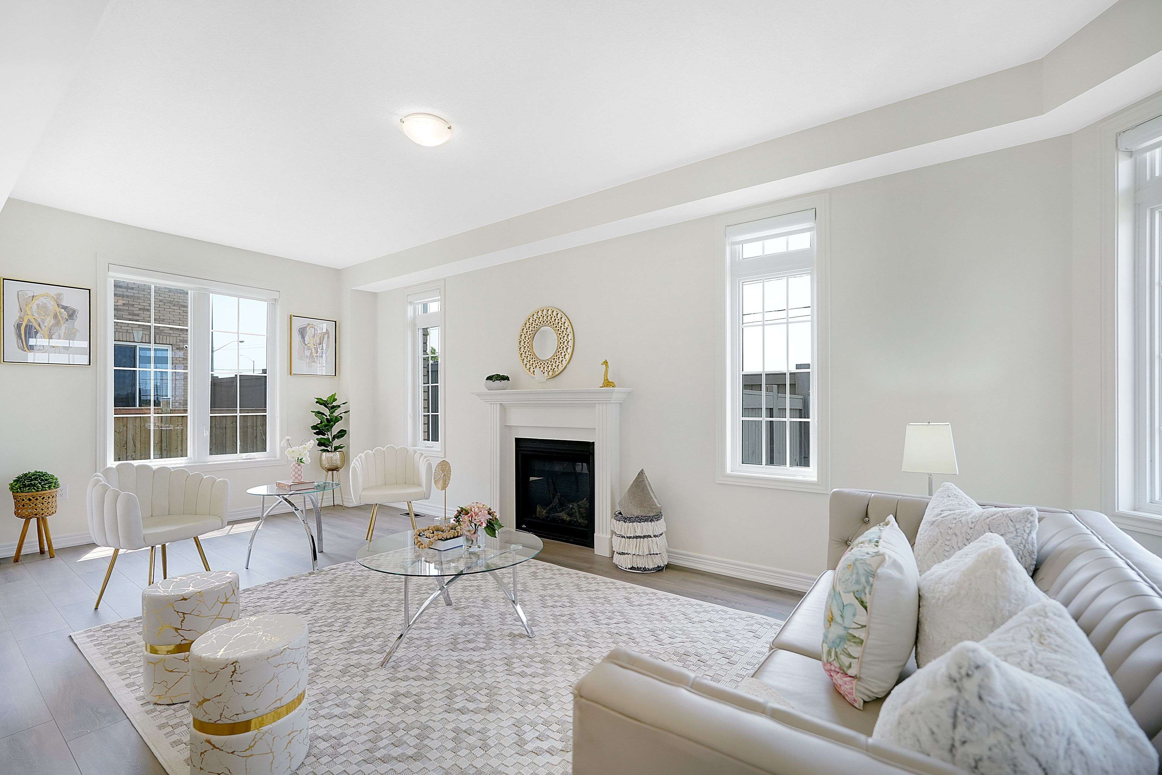Brampton, ON L6X 5K1,444 Royal West DR