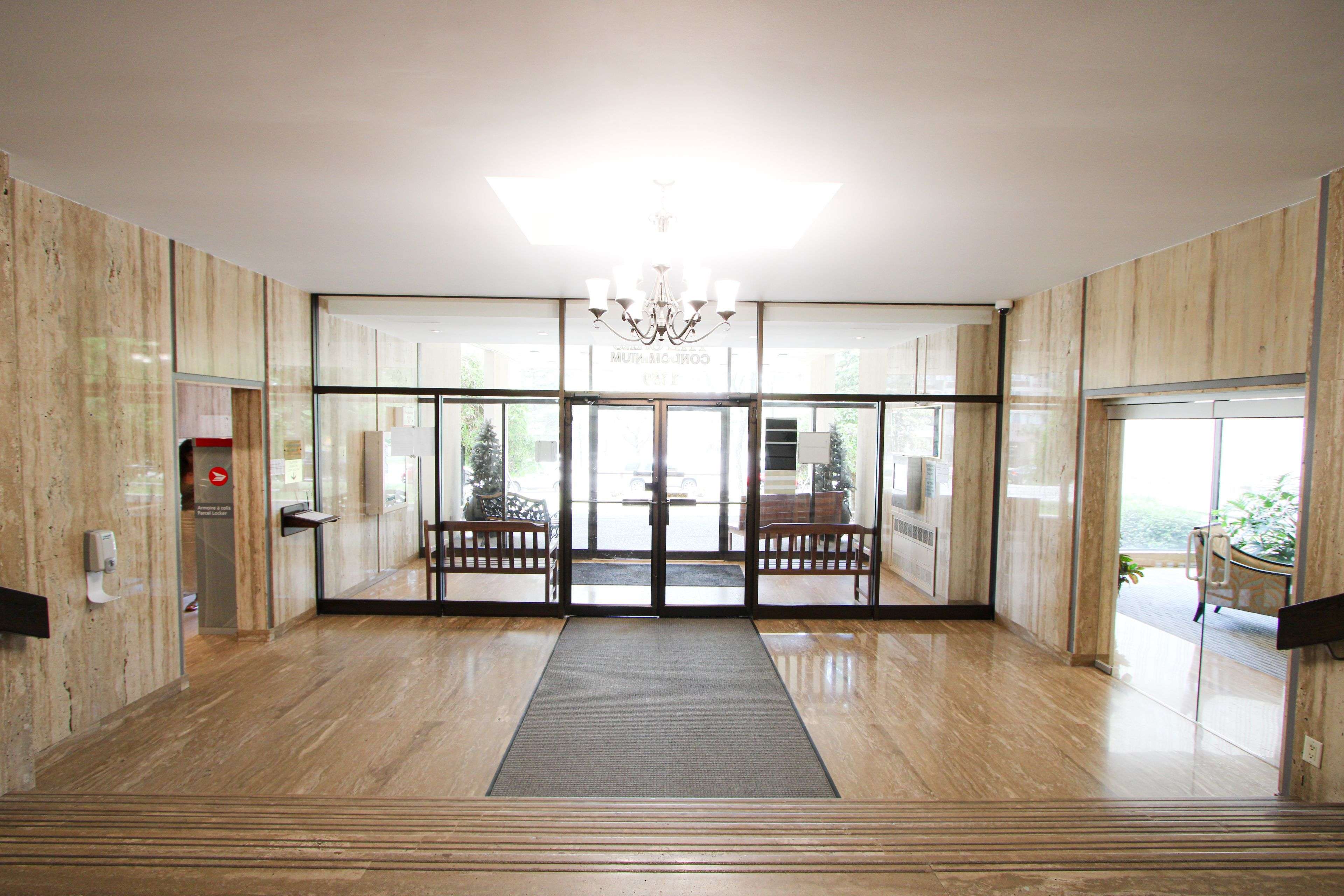 Oakville, ON L6H 2R8,1359 White Oaks BLVD #406
