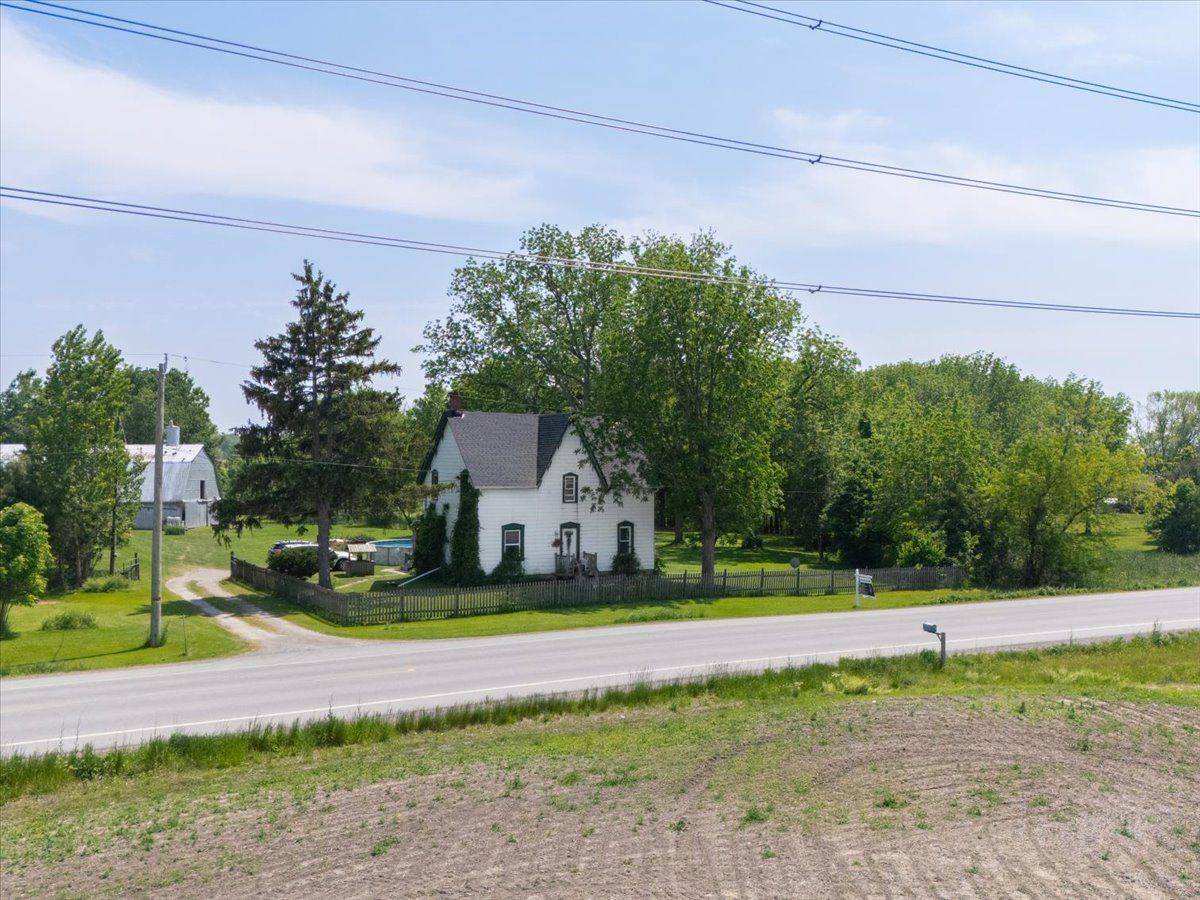 West Lincoln, ON L0R 2J0,5914 Canborough RD W