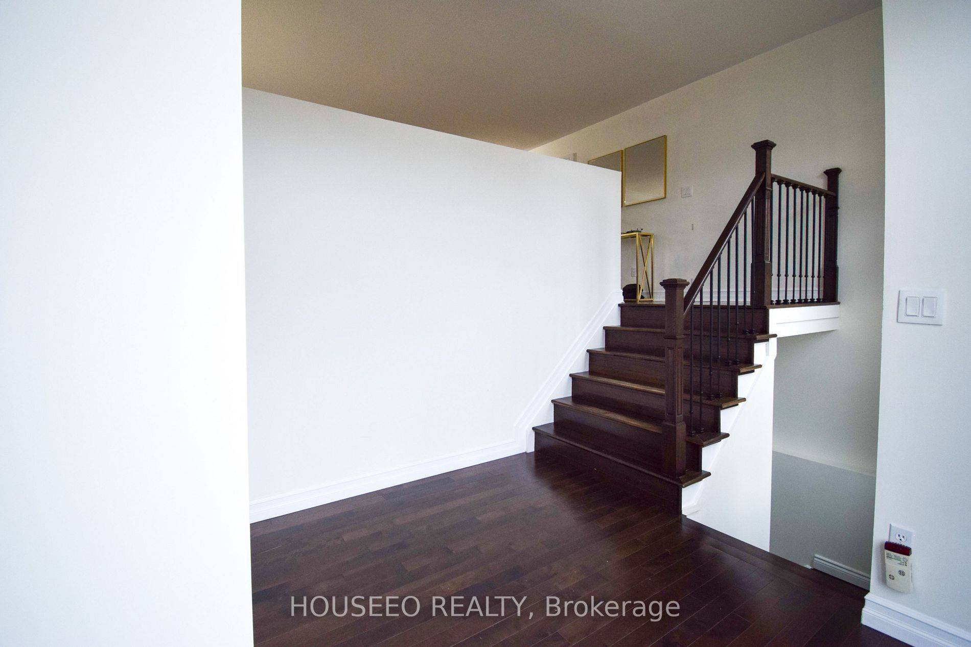 Peterborough West, ON K9K 2J1,1414 Glenforest CRES