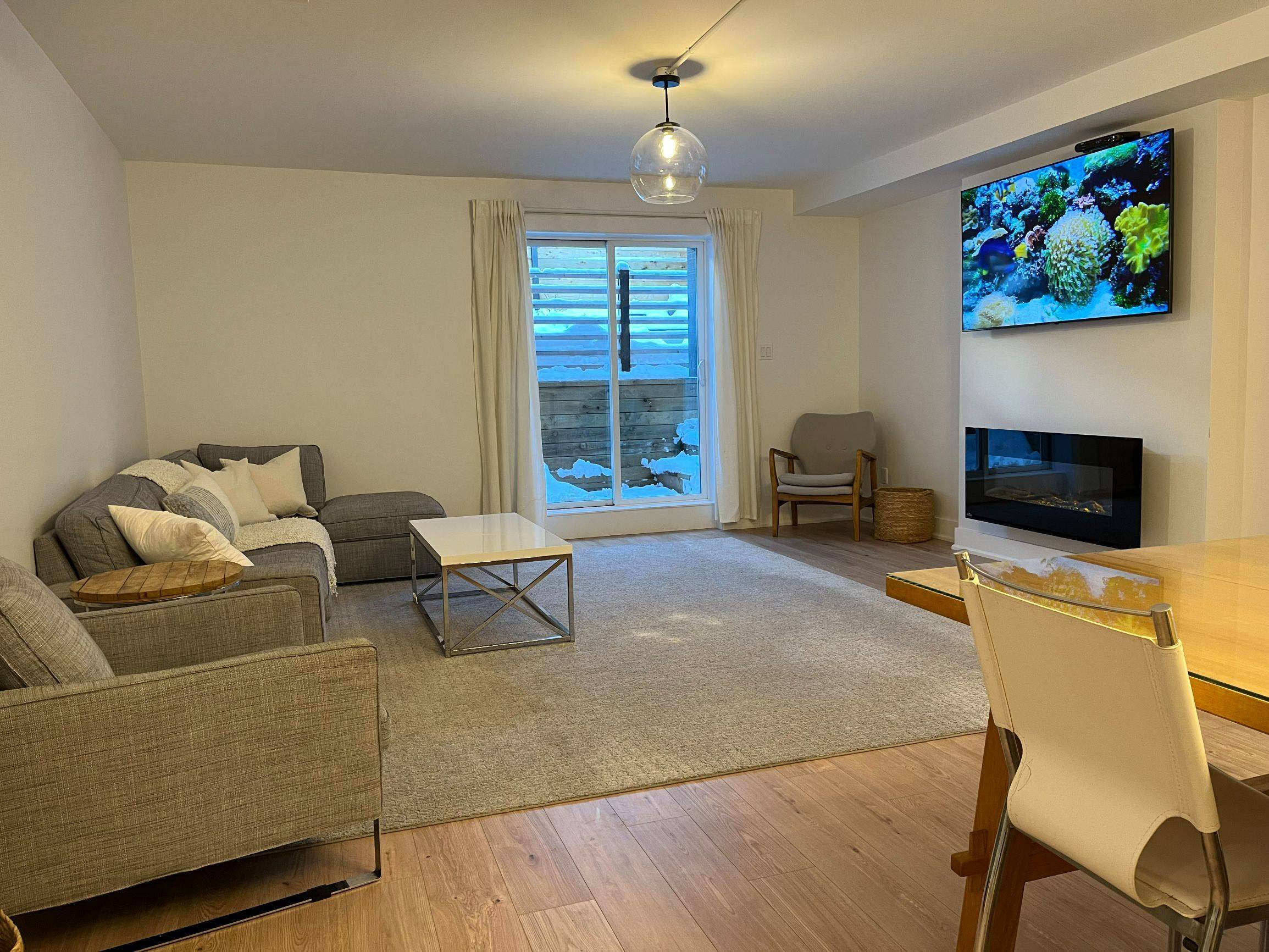 New Edinburgh - Lindenlea, ON K1M 1G3,59 Douglas AVE N #1