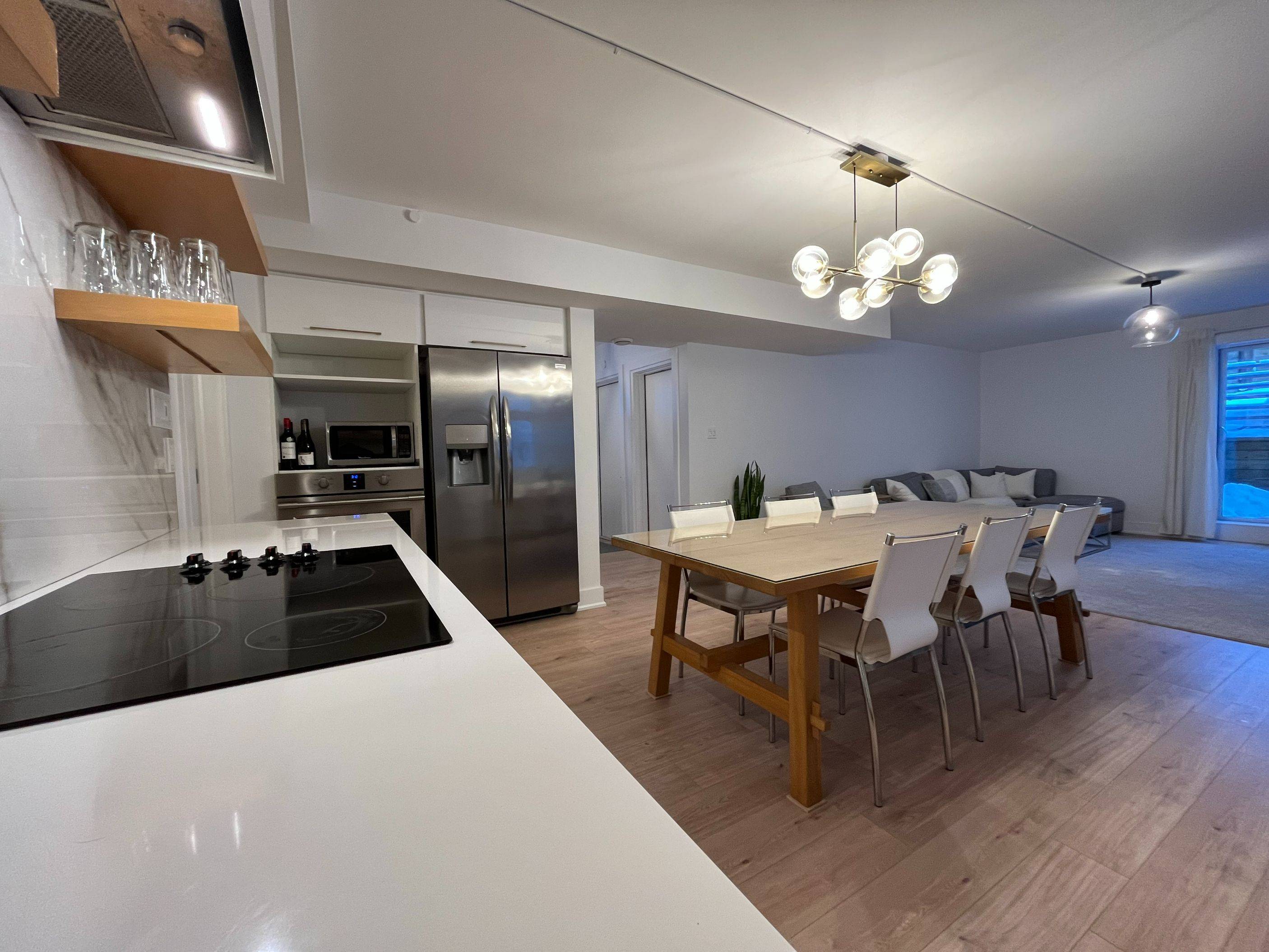 New Edinburgh - Lindenlea, ON K1M 1G3,59 Douglas AVE N #1